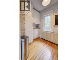 90 Brock Street, Kitchener, ON N2M1X3 Photo 18