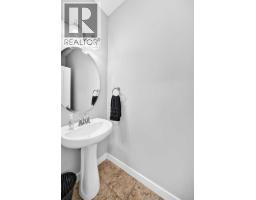 1060 KINGSTON Crescent SE - photo 19