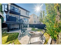 1060 KINGSTON Crescent SE - photo 47