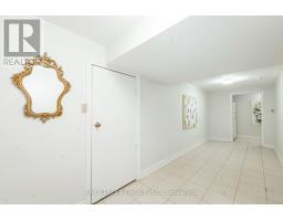 42 Faye Drive, Toronto, ON M2J3S6 Photo 32