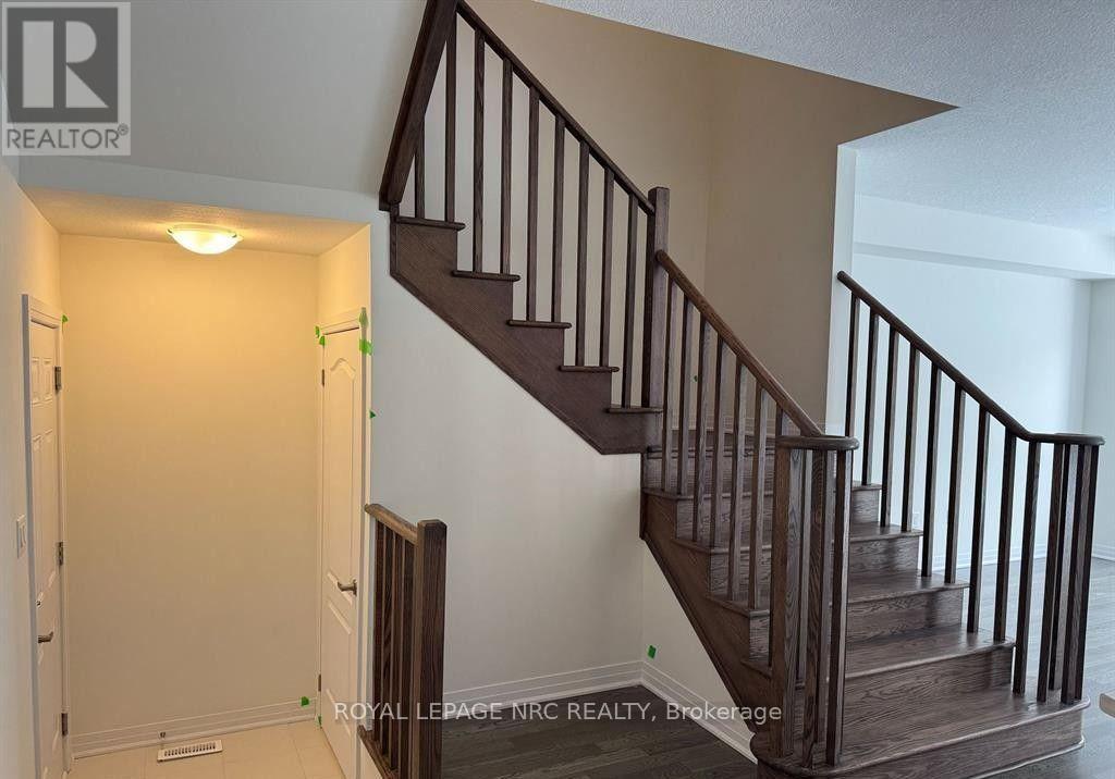 48 Varsity Drive — photo 14