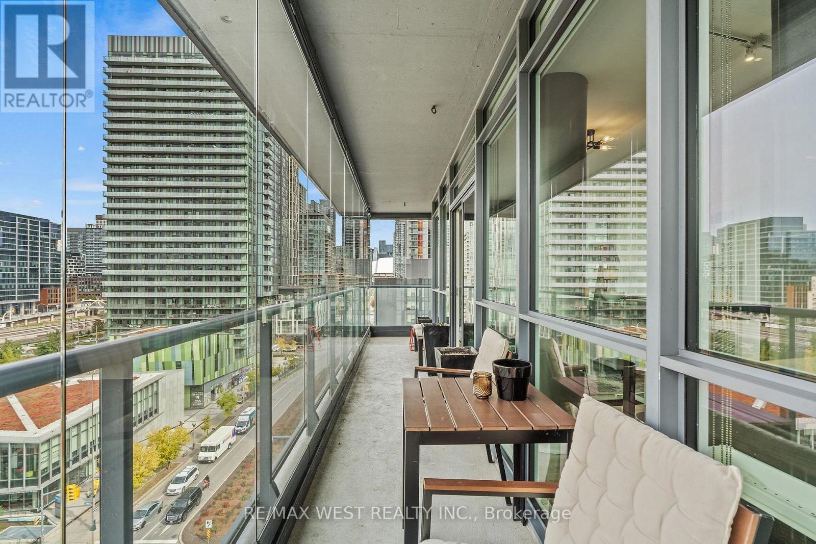 169 Fort York Boulevard — photo 23