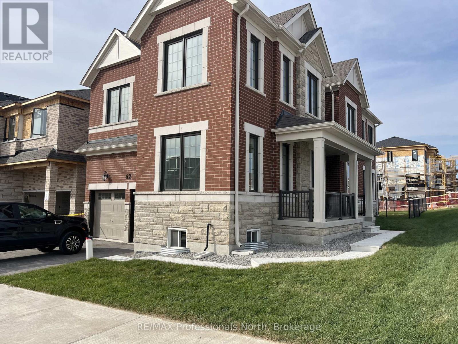 62 LOWER STREET, Barrie — photo 2