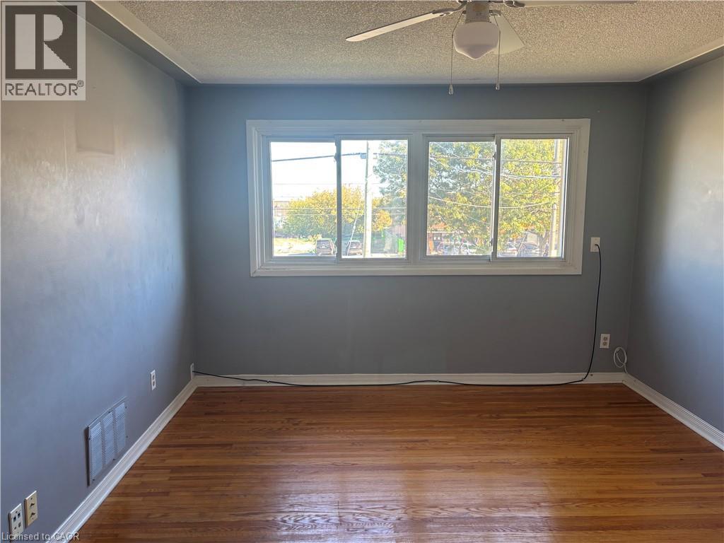 232 BARTON Street, Hamilton — photo 12
