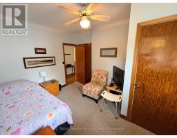 207 Cameron Street, Goderich), ON N7A3K9 Photo 11