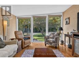 Living room - 240 Knister Road, Gravenhurst), ON P1P1R4 Photo 9