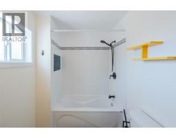 3004 South Main Street Unit# 109, Penticton, BC V2A5J6 Photo 25