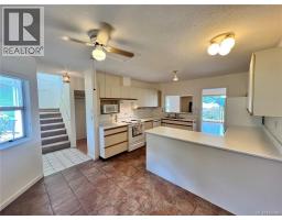 Kitchen - 3 130 Corbett Rd, Salt Spring, BC V8K1T2 Photo 7