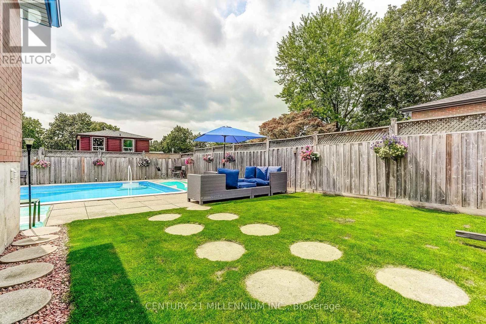 72 Glebe Crescent, Brampton, ON photo 36