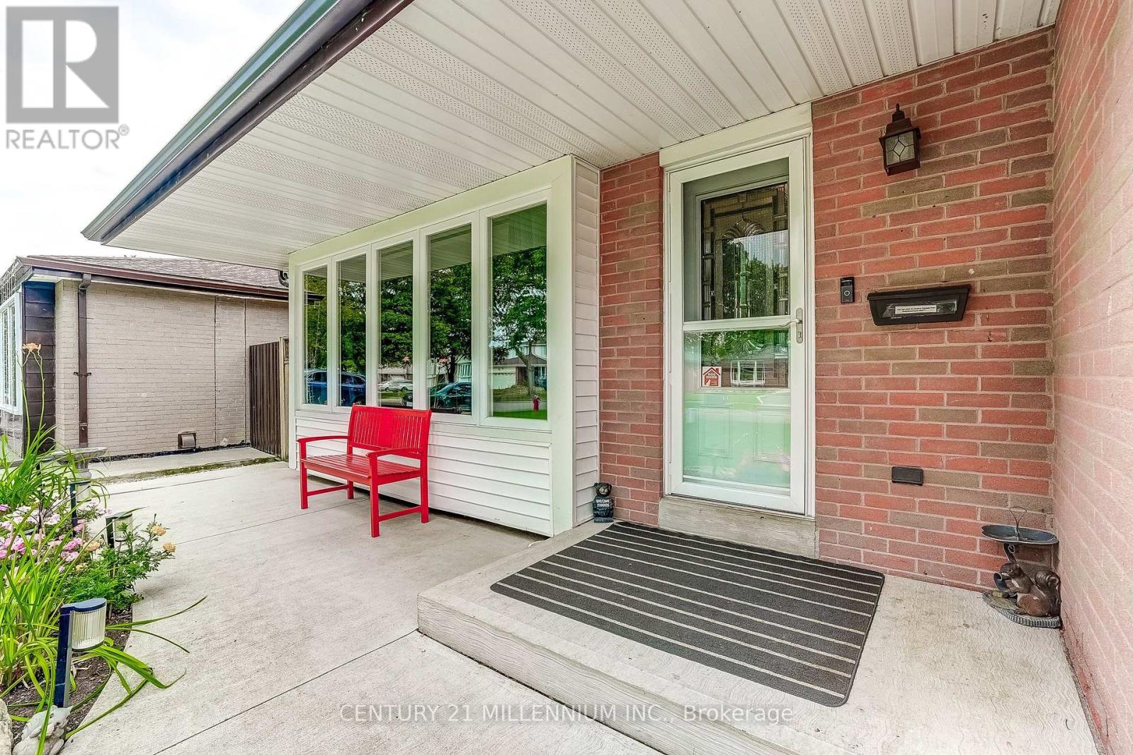 72 GLEBE CRESCENT, Brampton (Northgate) — photo 5