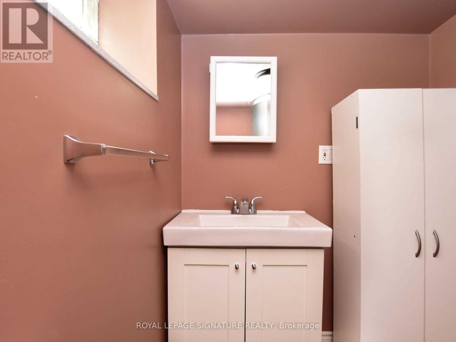 103 Richardson Avenue, Toronto, ON photo 32