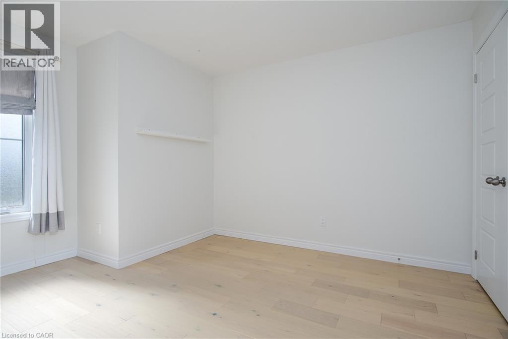 290 William Street — photo 30