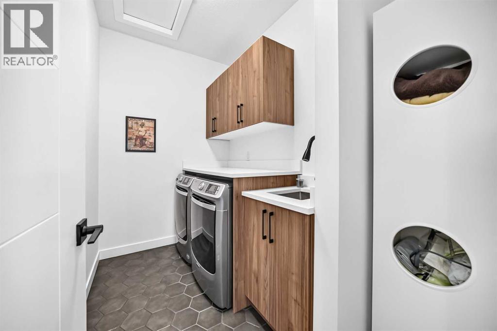 4510 72 Street NW photo 35