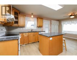 4pc Bathroom - 429 S 2 Street W, Magrath, AB T0K1J0 Photo 11