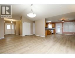 Foyer - 429 S 2 Street W, Magrath, AB T0K1J0 Photo 6