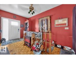 Recreation room - 12331 107 St Nw, Edmonton, AB T5G2T1 Photo 8