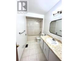 44 Lady Churchill Court, Toronto, ON M1V2J6 Photo 10