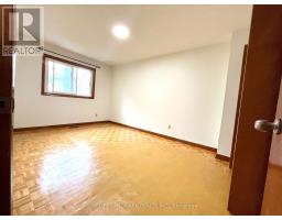 44 Lady Churchill Court, Toronto, ON M1V2J6 Photo 11