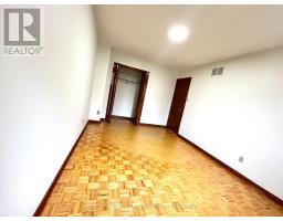 44 Lady Churchill Court, Toronto, ON M1V2J6 Photo 12