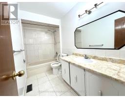 44 Lady Churchill Court, Toronto, ON M1V2J6 Photo 9