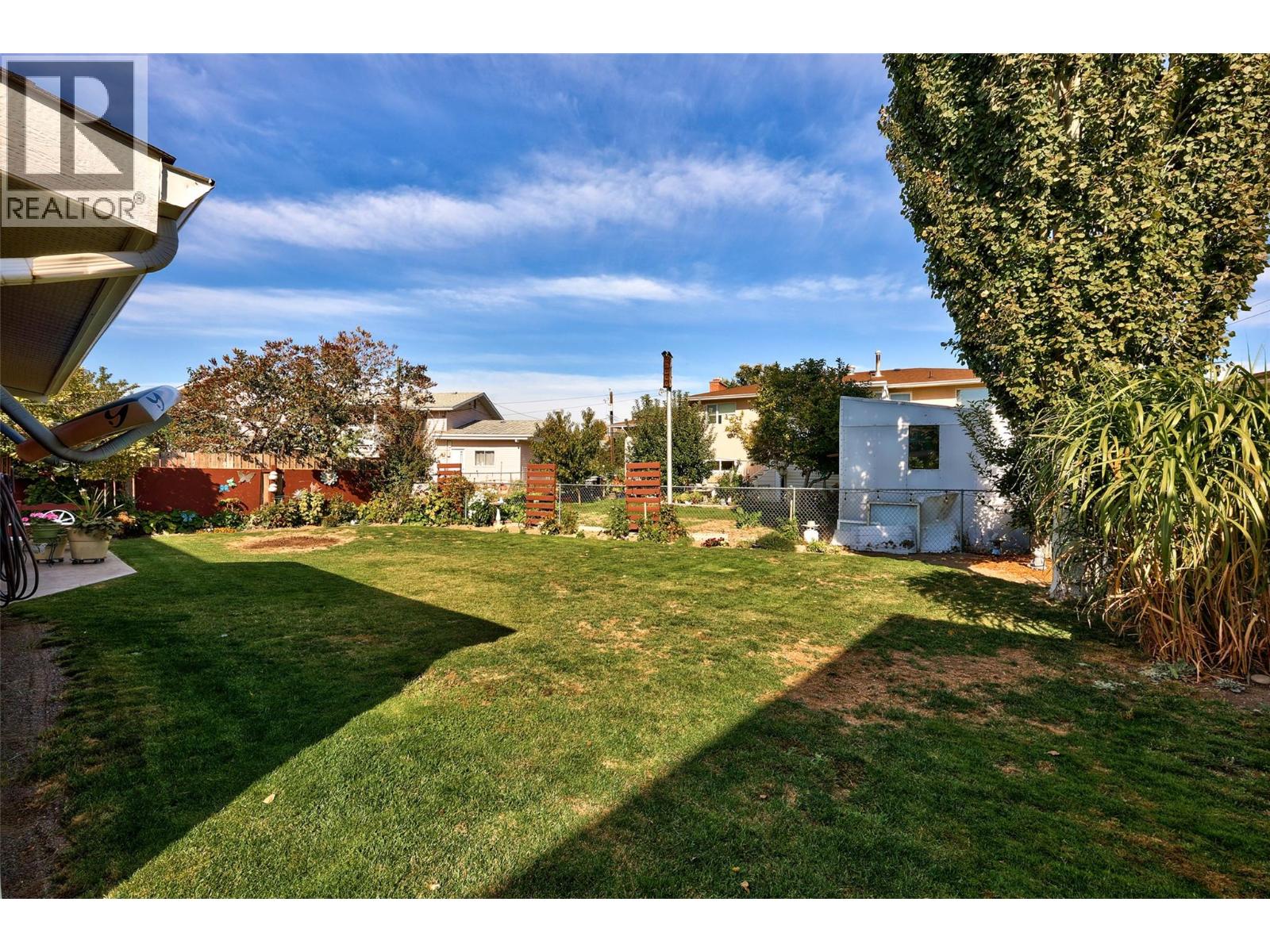 732 Ivy Avenue, Kamloops - Image 1