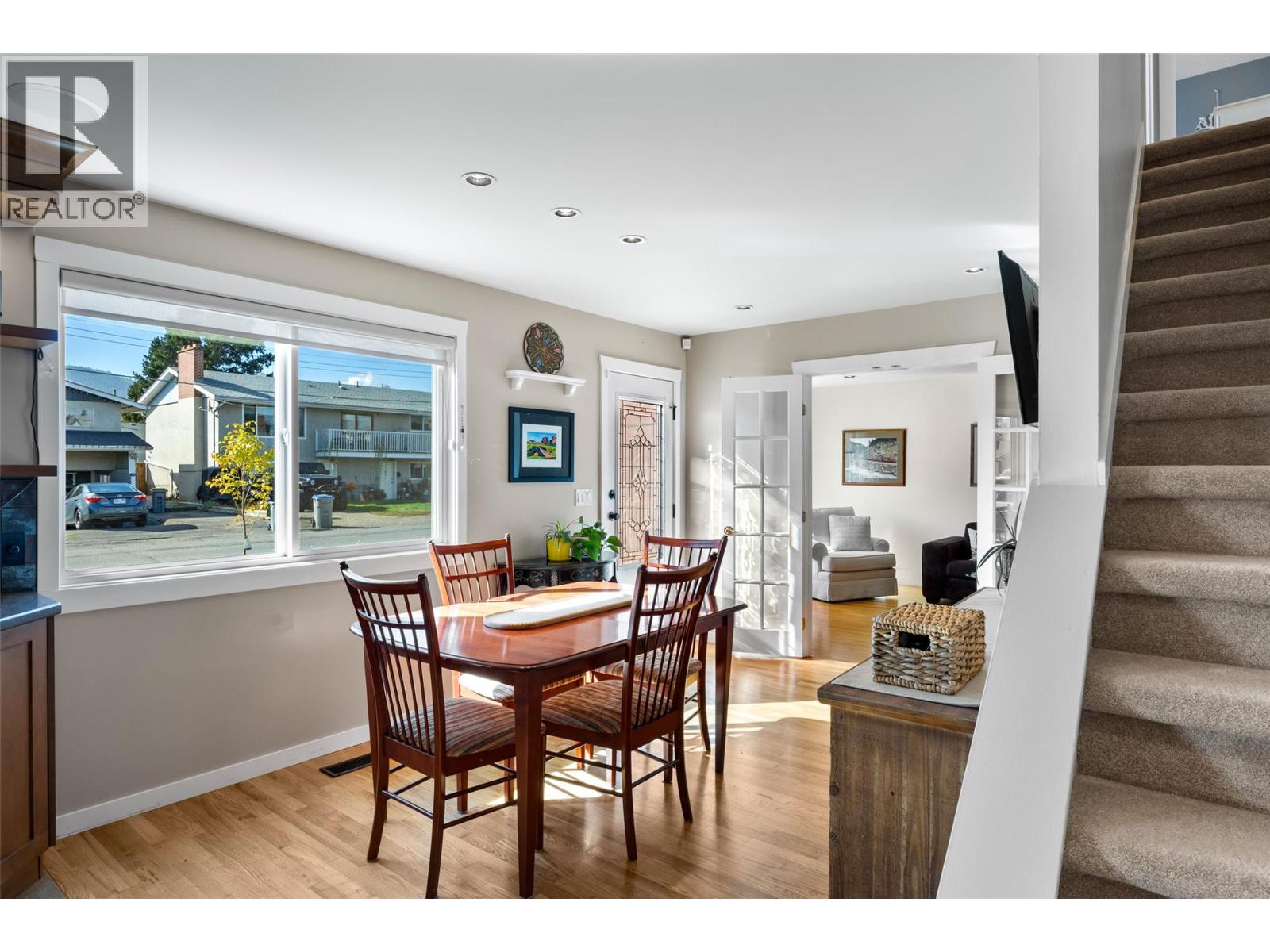 732 Ivy Avenue, Kamloops - Image 1