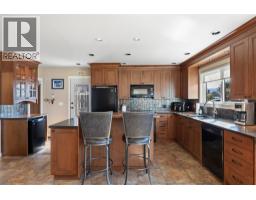 2pc Bathroom - 732 Ivy Avenue, Kamloops, BC V2B3X1 Photo 10