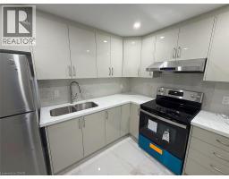 37 Parkglen Street Unit# Lower Level, Kitchener, ON N2R0L8 Photo 8