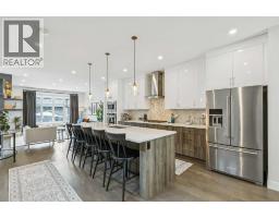 2826 40 Street SW - photo 5