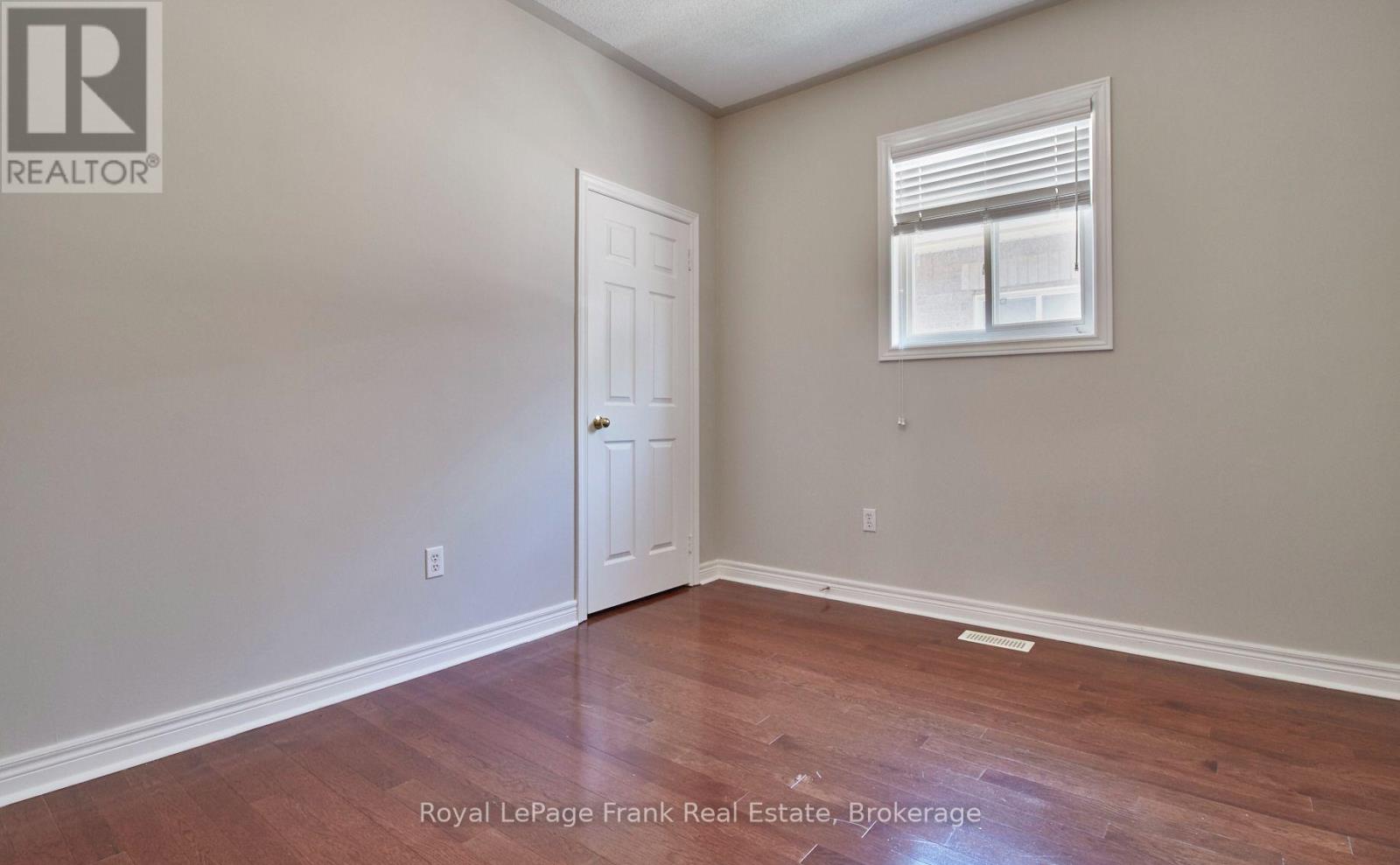 43 Helston Crescent, Whitby, ON photo 17