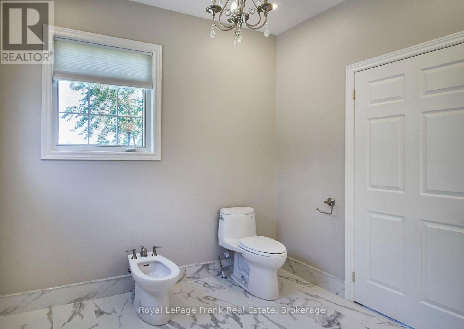 43 Helston Crescent, Whitby, ON photo 21