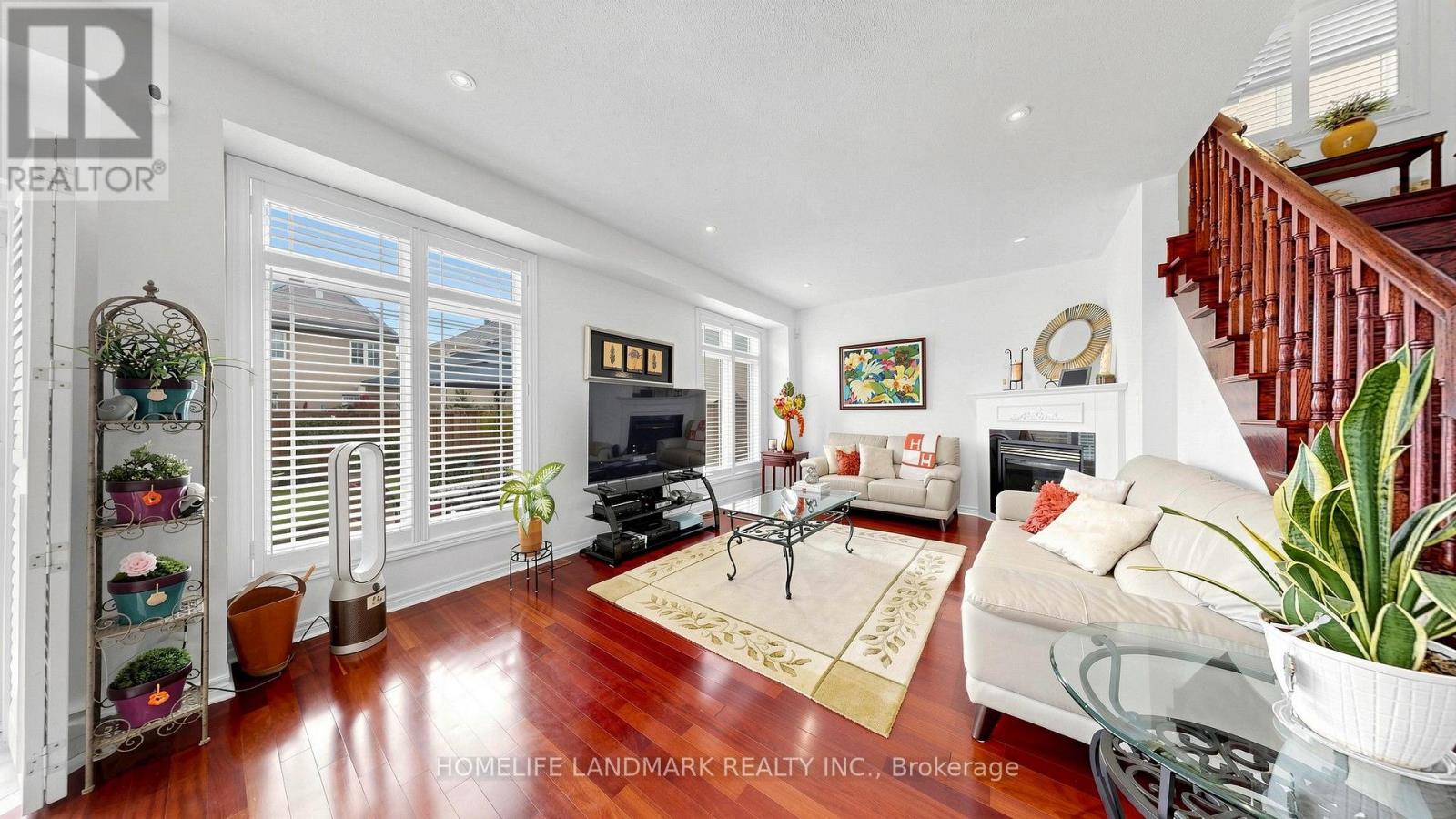 25 GORDON WEEDON ROAD, Markham (Greensborough) — photo 9
