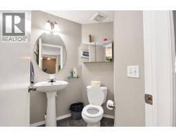 29 Elgin Mews Se, Calgary, AB T2Z4J9 Photo 15