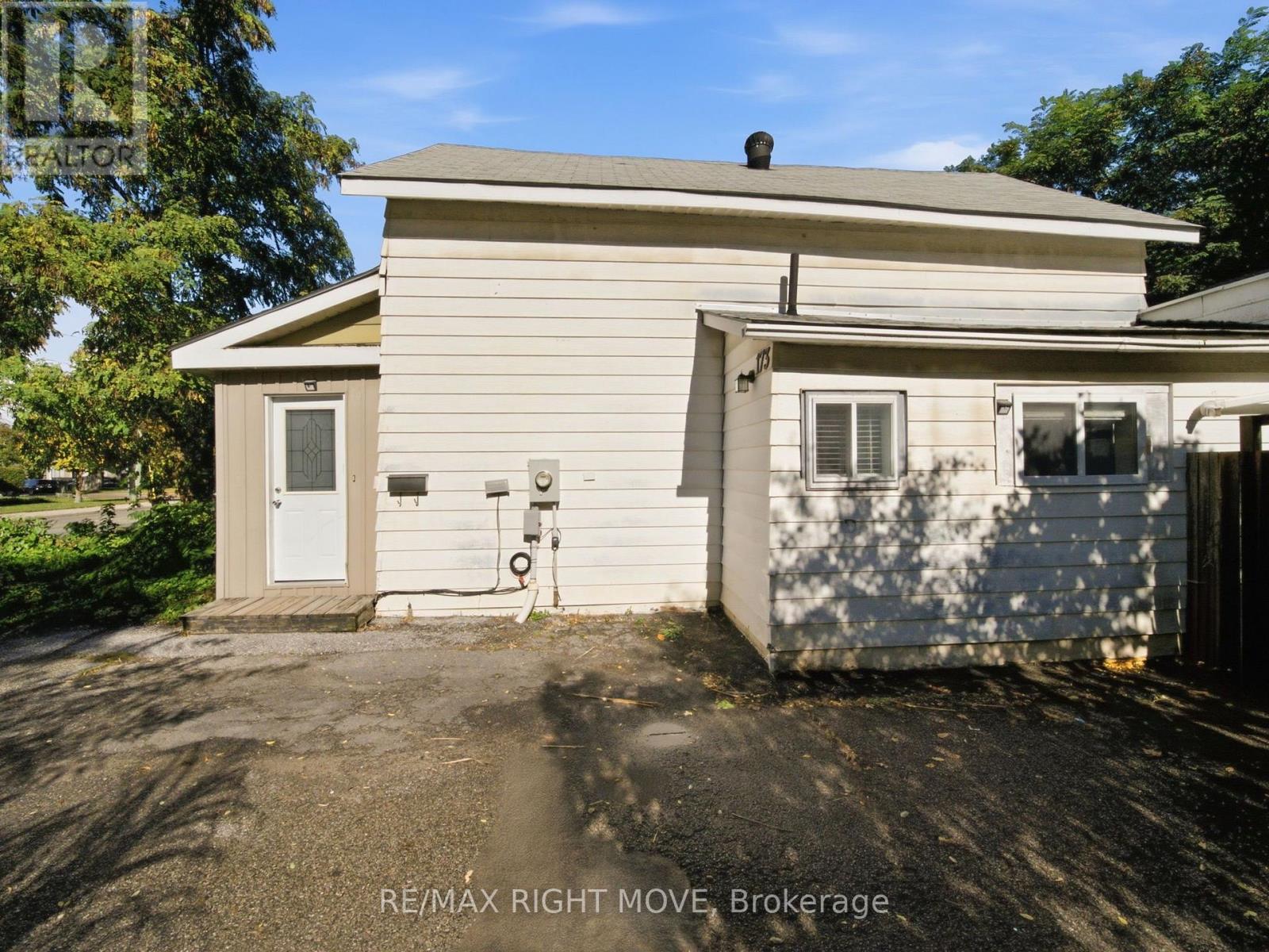 173 BARRIE ROAD - 2