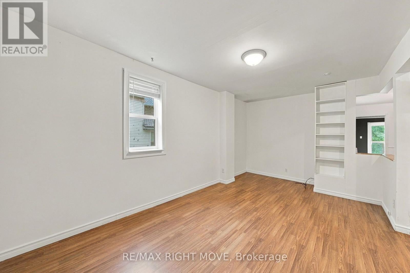 173 BARRIE ROAD, Orillia — photo 9
