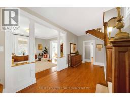 Dining room - 102 Clapperton Street, Barrie, ON L4M3G2 Photo 7