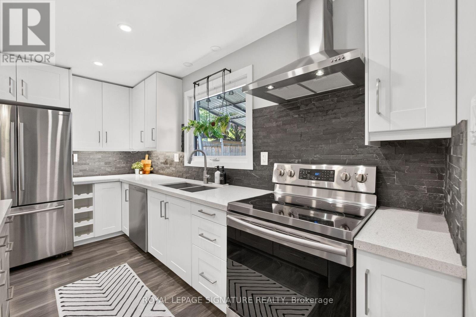 2595 Cavendish Drive, Burlington, ON photo 17