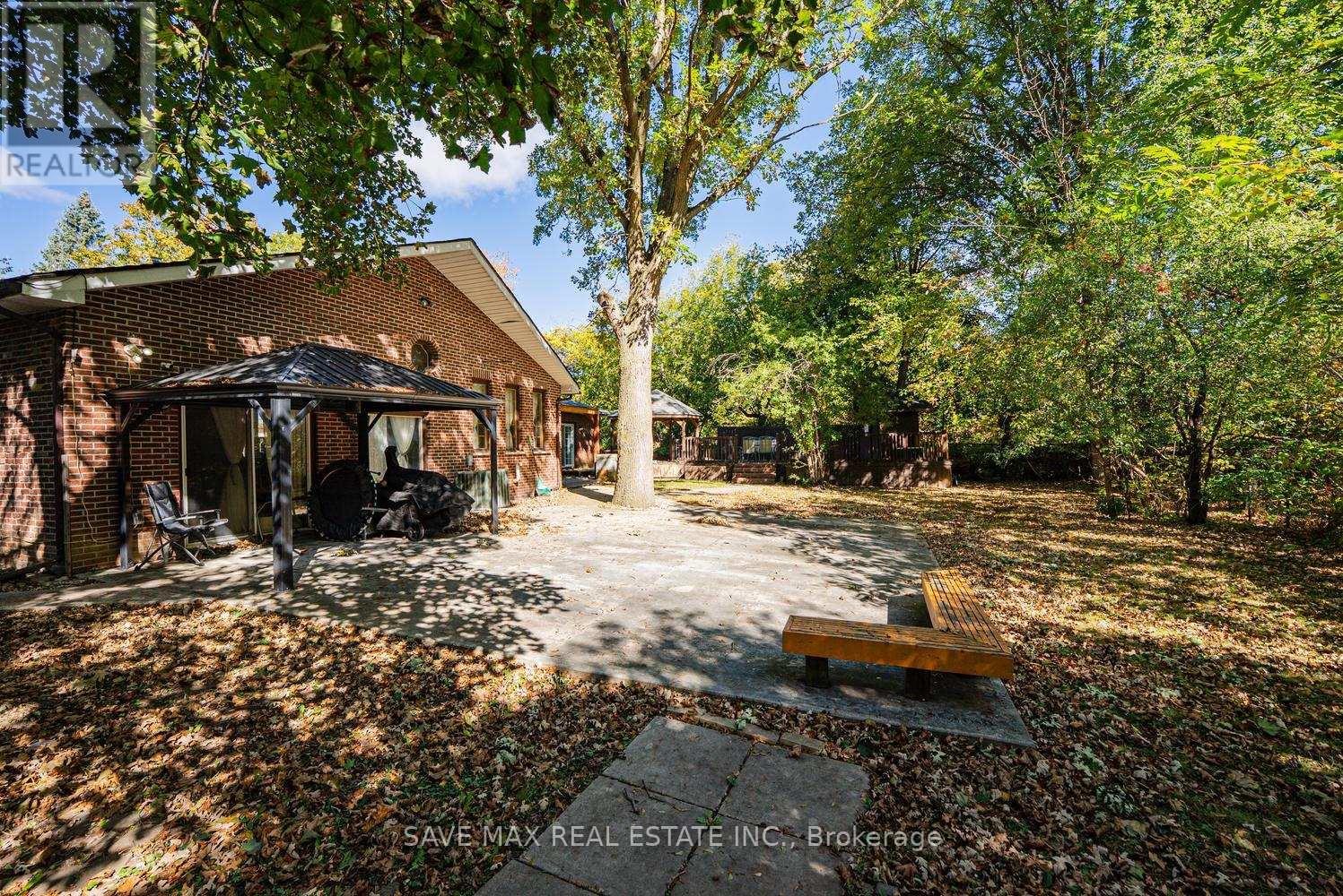 1215 MARTINS BOULEVARD - 48