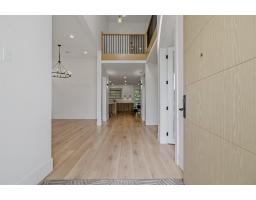 8701 Cleven Drive, Mission, BC V2V6Y6 Photo 11
