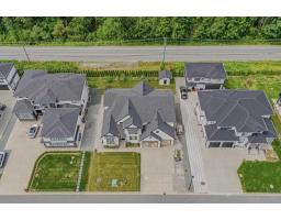 8701 Cleven Drive, Mission, BC V2V6Y6 Photo 10
