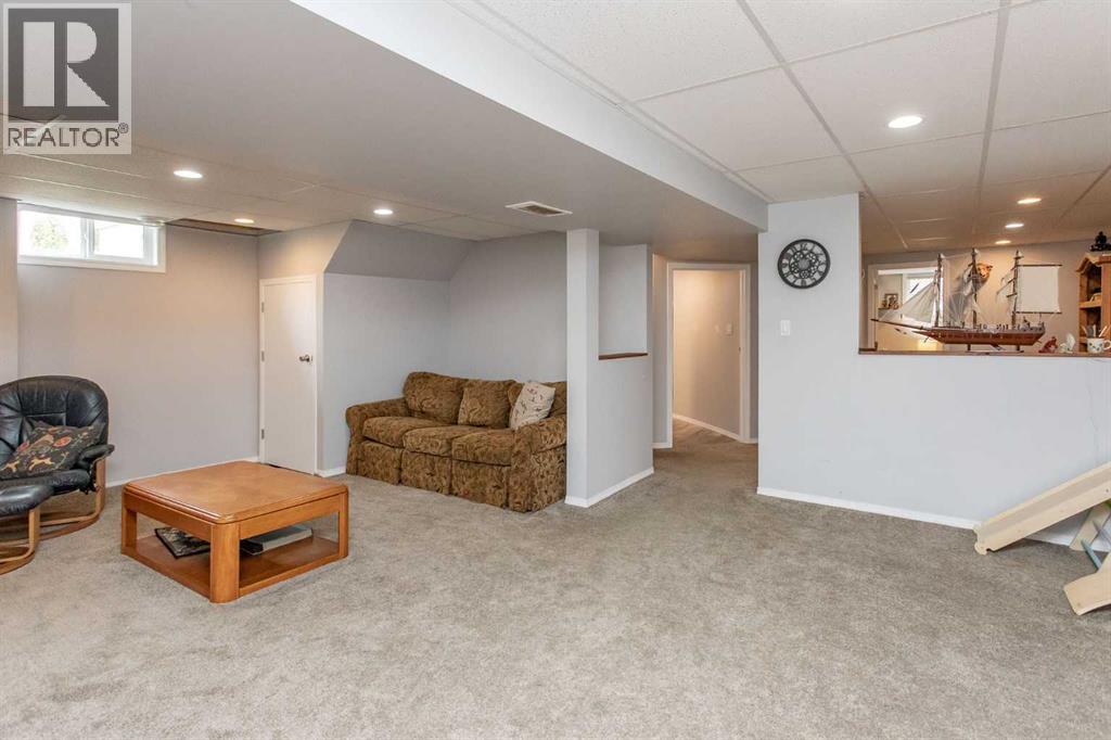 Listing photo – 66 Oberlin Avenue, Red Deer