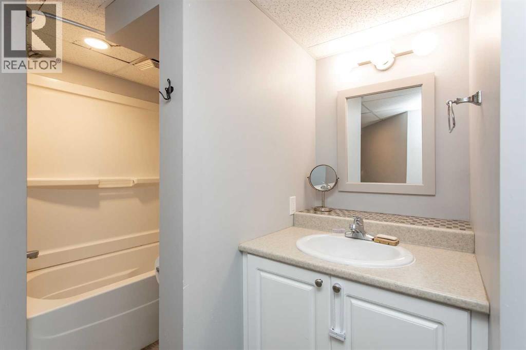 66 Oberlin Avenue - 23