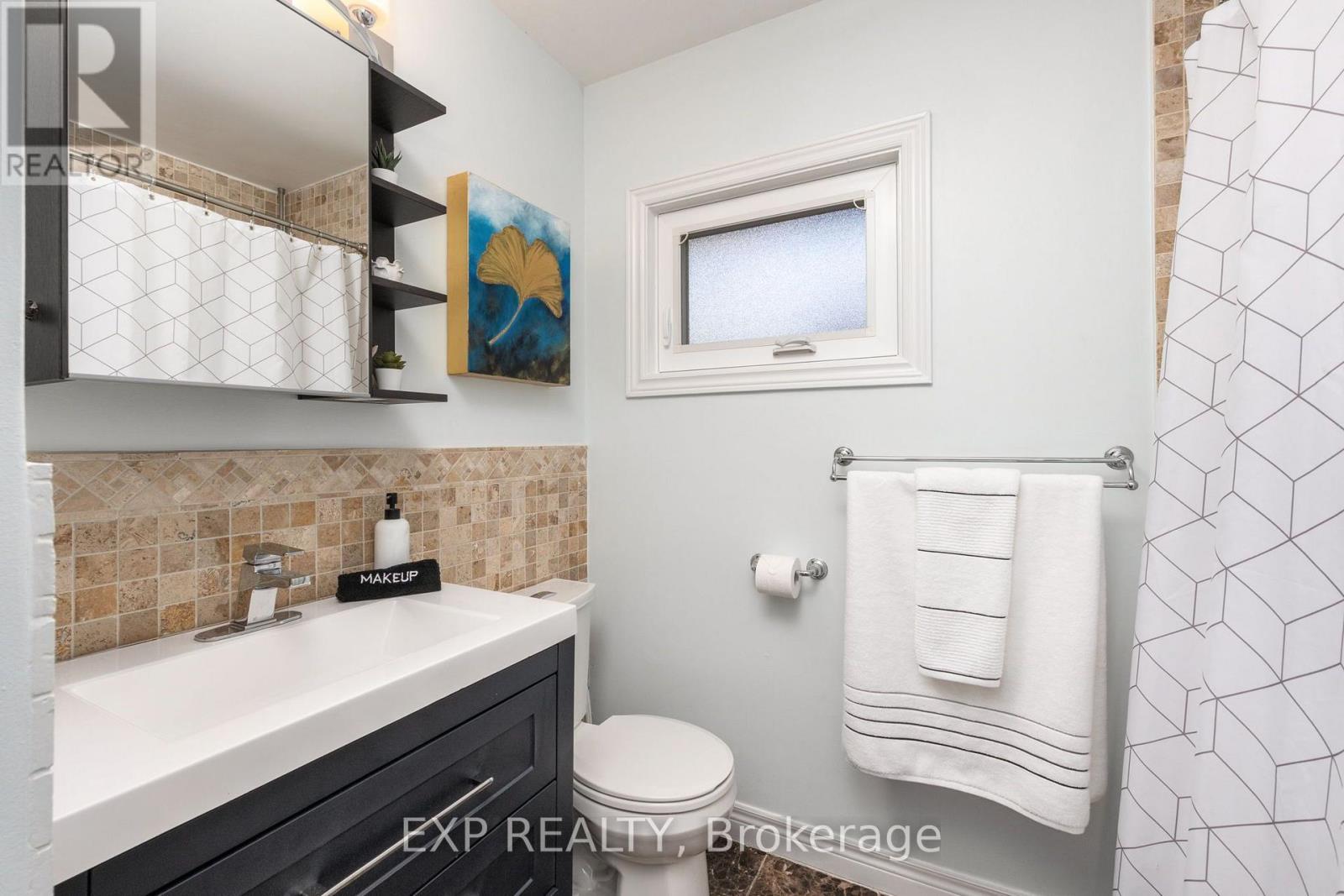 5 TADCASTER PLACE - 12