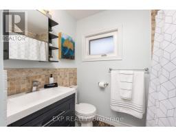 5 Tadcaster Place, Toronto, ON M3B1G6 Photo 12