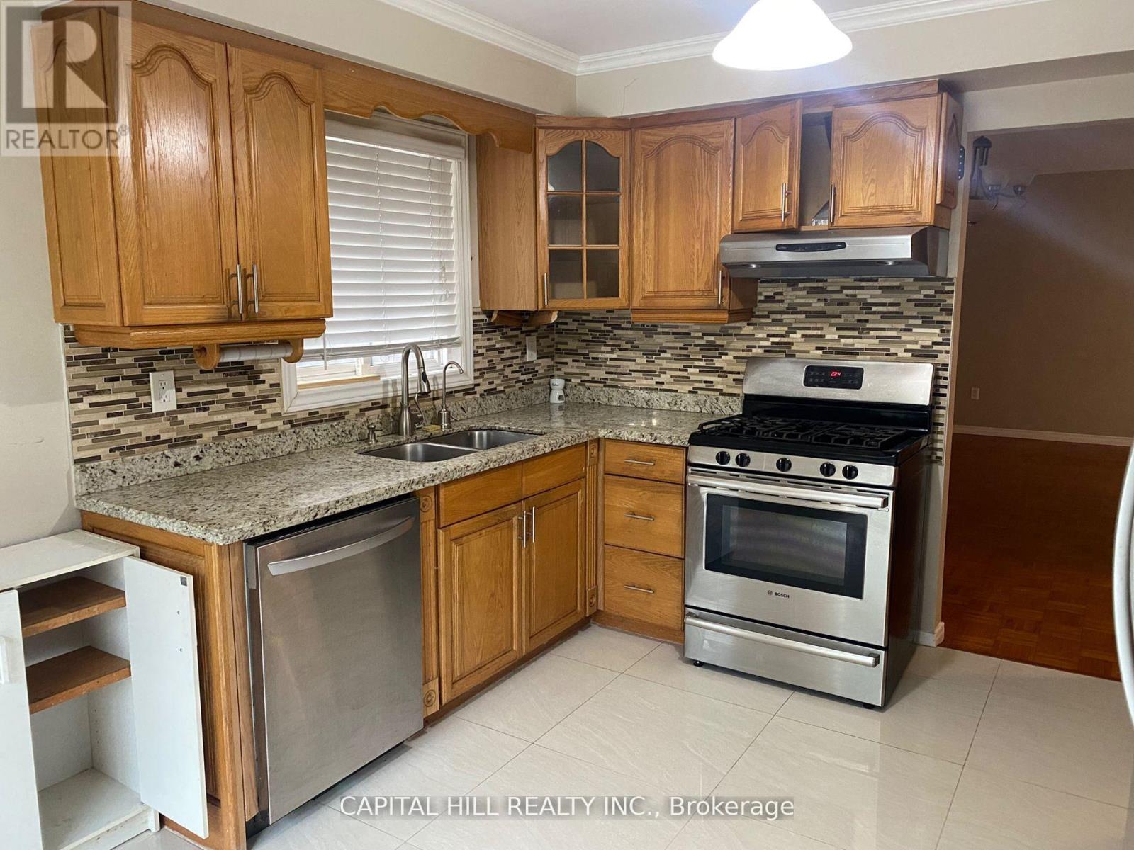 Main Floor- 34 Allard Avenue, Ajax, ON photo 7