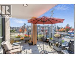 206 3220 Connaught Crescent, North Vancouver, BC V7R0A5 Photo 23