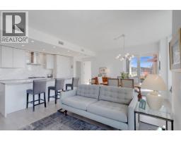 206 3220 Connaught Crescent, North Vancouver, BC V7R0A5 Photo 6
