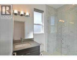 303 5780 Marine Way, Sechelt, BC V7Z0L8 Photo 7