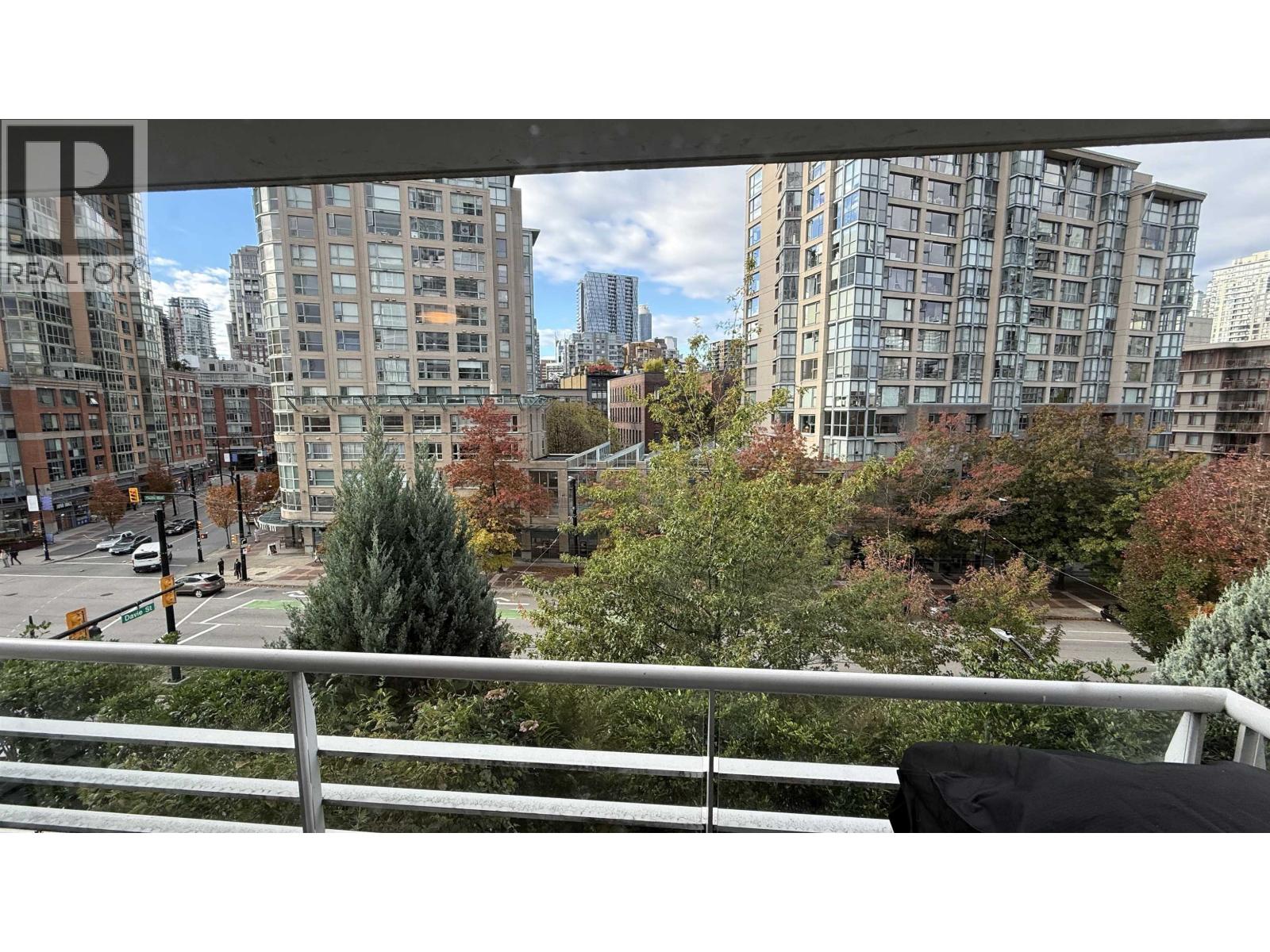 6XX 189 DAVIE STREET, Vancouver - Image 1