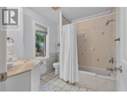 1034 Degrassi Cove Place, Innisfil, ON L0L1W0 Photo 20